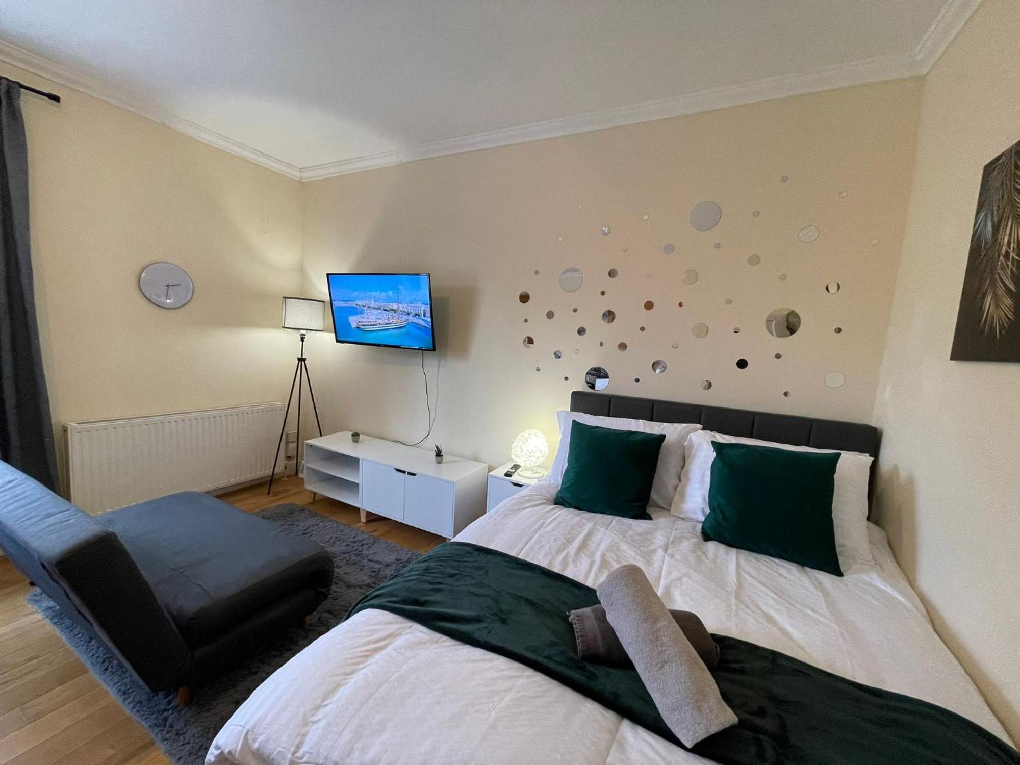 The Islington Hub Apartment Лондон Екстериор снимка