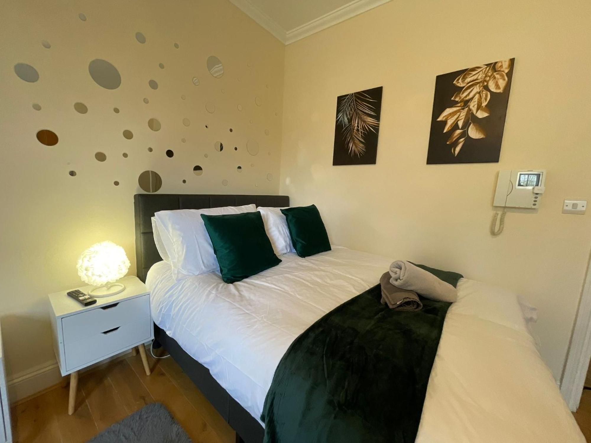 The Islington Hub Apartment Лондон Екстериор снимка
